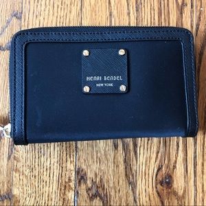 HENRI BENDEL LIMITED EDITION ZIP WALLET-BLK/PURPLE